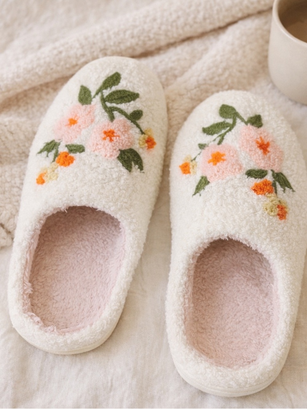 Cozy White Floral Embroidered Slippers